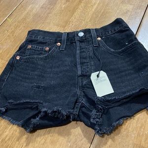 Beautiful Levi's quality clothing premium black color size w24, L